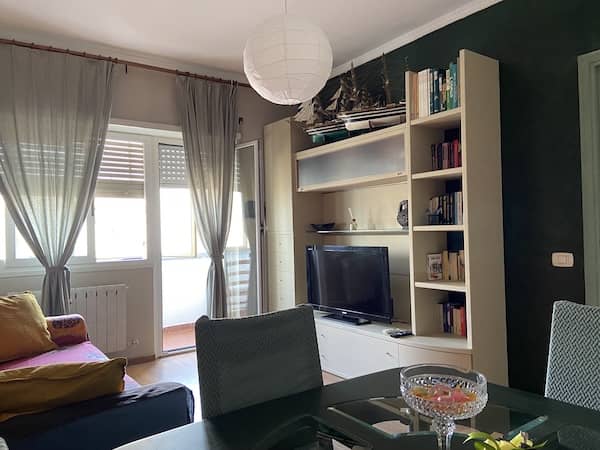 Compact yet comfortable rental close to Tiburtina metro and trains